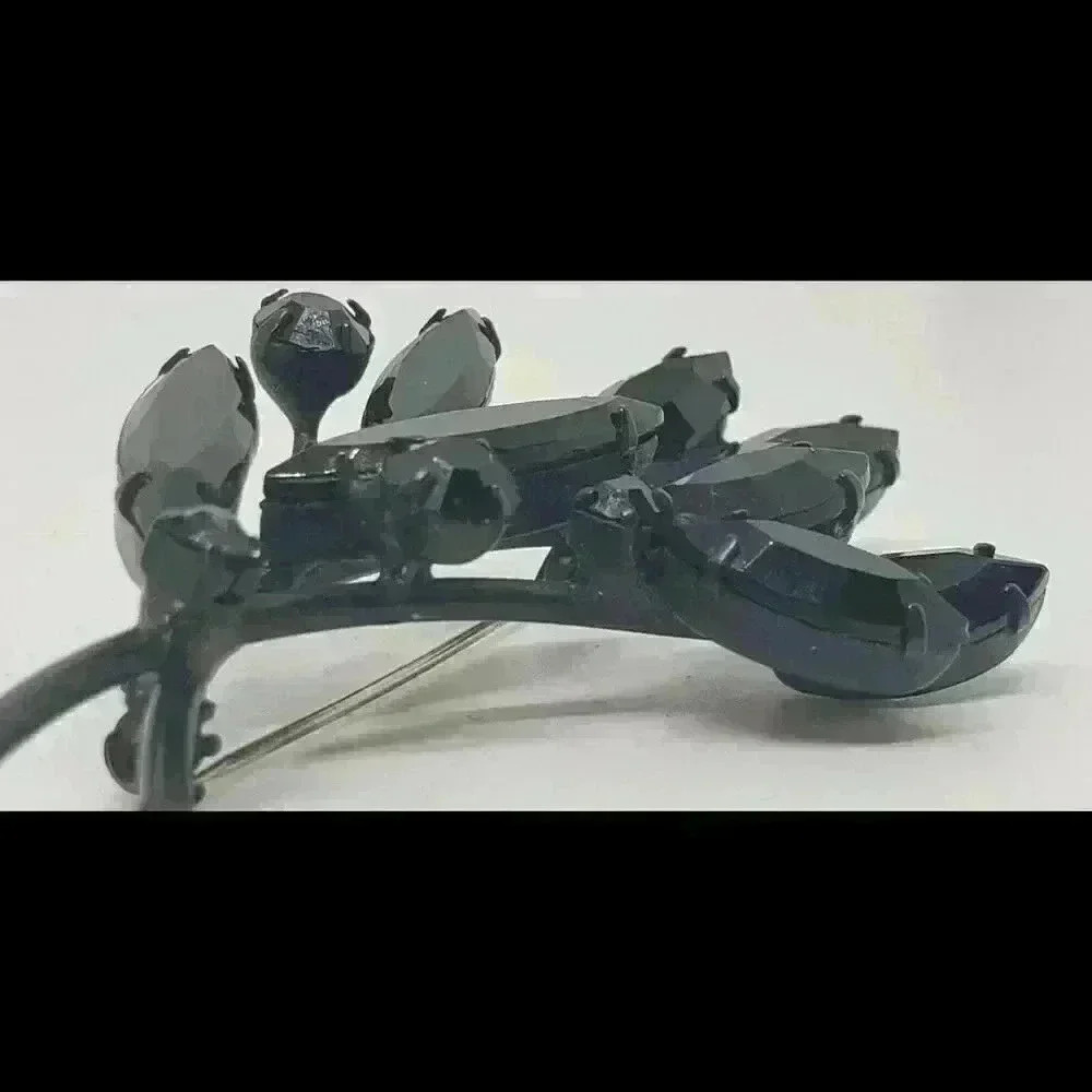 Vintage Brooch Jett Black Rhinestones Japanned Finish Leaf Mourning - Picture 3 of 6